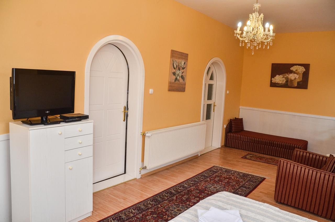 Kastely Panzio Hotel Hajduszoboszlo Luaran gambar