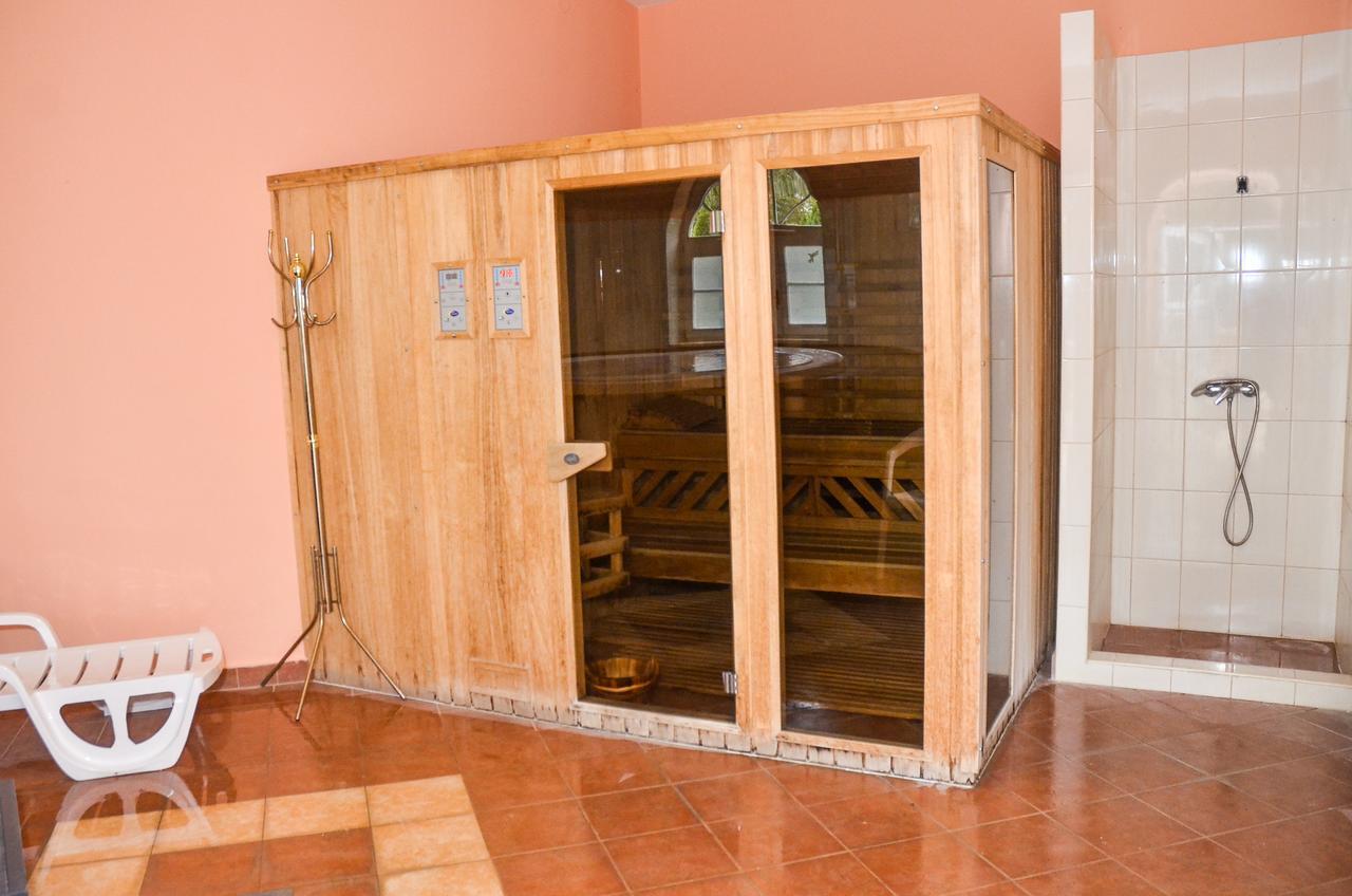 Kastely Panzio Hotel Hajduszoboszlo Luaran gambar